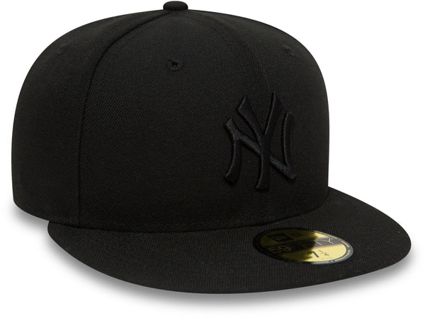 New York Yankees New Era 59Fifty MLB All Black Baseball Cap