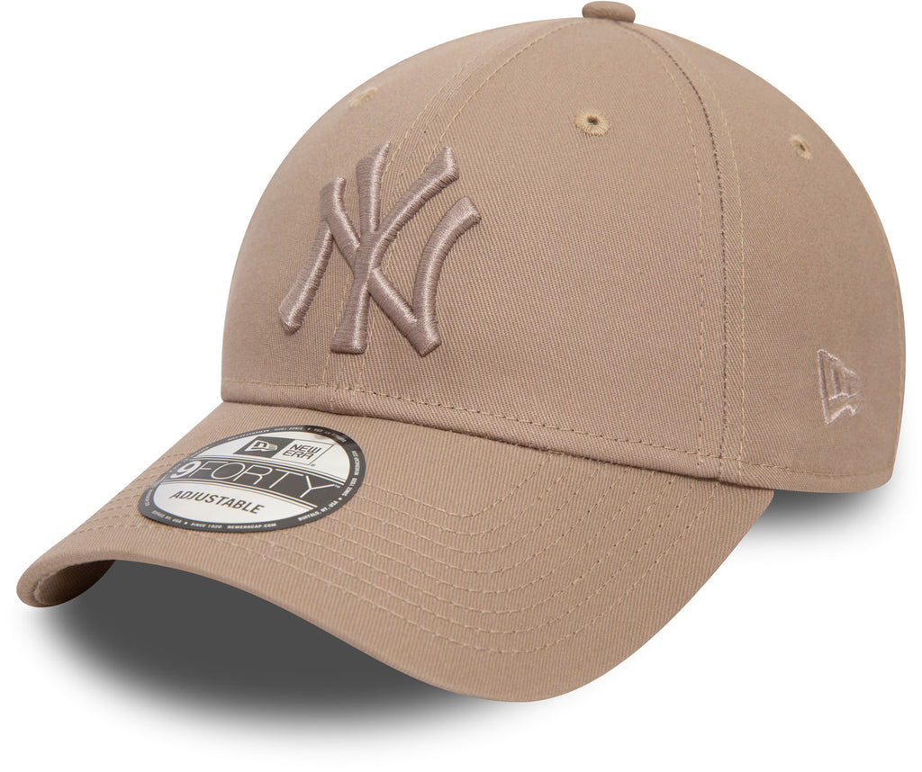 New York Yankees New Era 9Forty League Essential Ash Baseball Cap